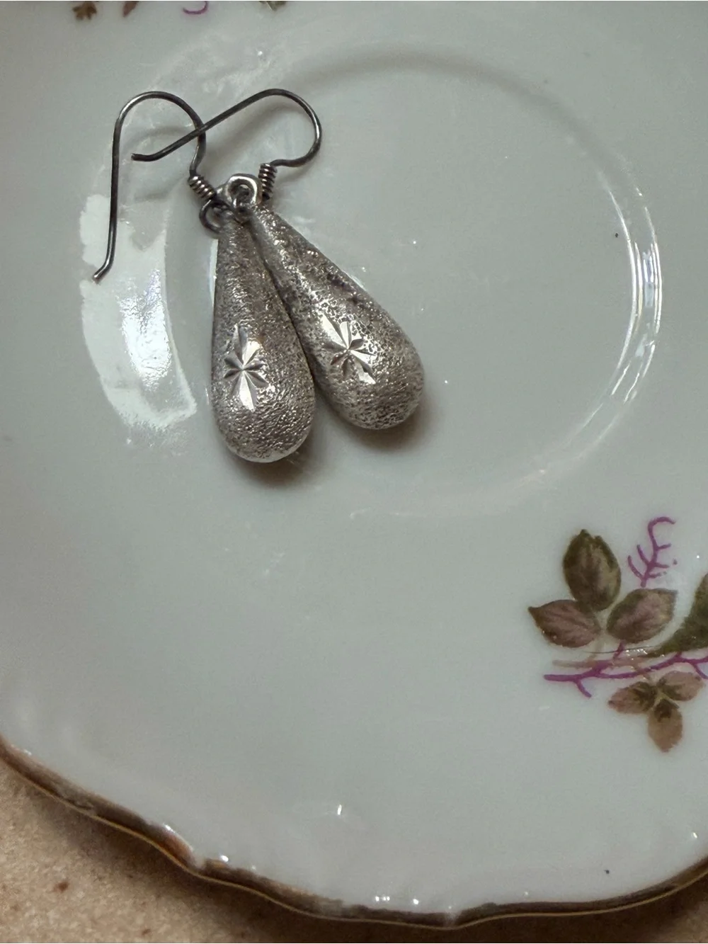 Vintage Silver Teardrop Earrings with Star Engraving